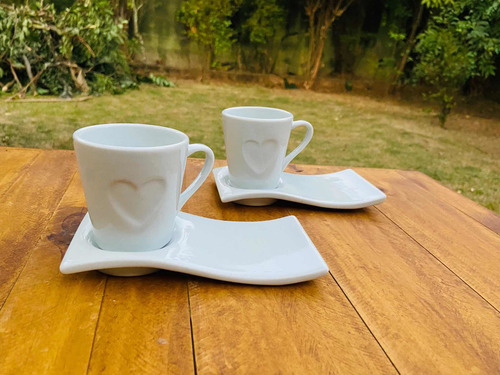 35 Xícaras Mais Pratinho Ondulado